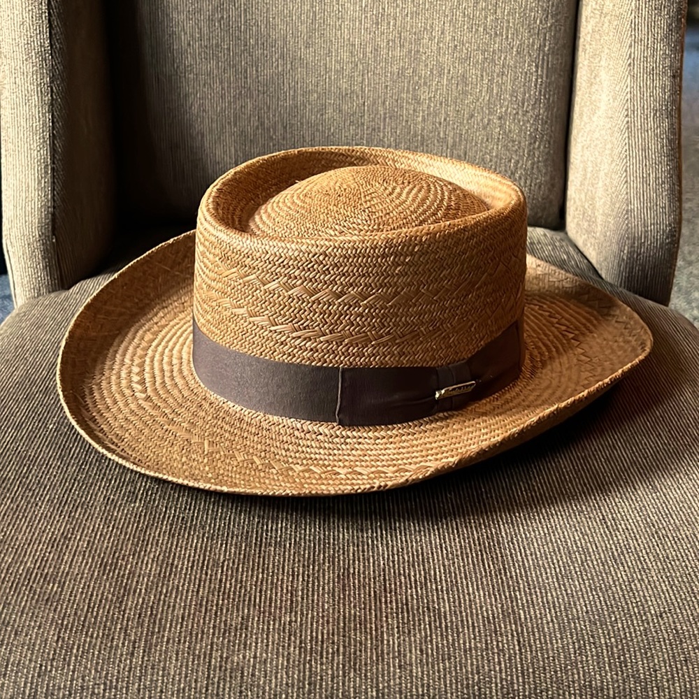Men’s Panama hat by Monterrey                             Pecan-colored straw